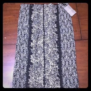 NWT Anthropologie sz 4 skirt